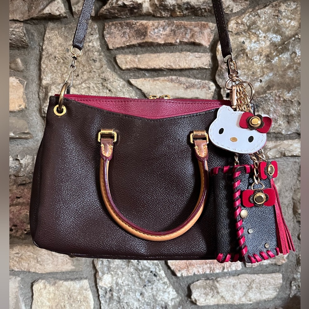 ❤️🤍Custom Louis Vuitton 6 key holder with a matching Kitty and Bow Bag charm 🤍❤️